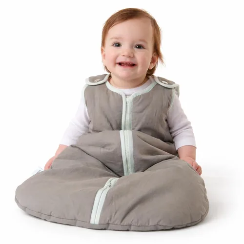 Vista 19 de Saco de dormir para bebé, nido para dormir de Baby Deedee, Rosa (Candy Pink) Patented shoulder snaps and full-length zipper help make dressing and