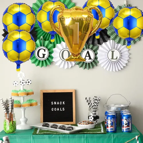 Vista 4 de Juego de 6 globos de fiesta de fútbol, globo de trofeo de campeonato y globos de aluminio de fútbol amarillo azul para cumpleaños, baby shower