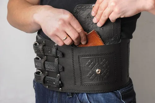 Vista 2 de Cinturón de cuero negro hecho a mano para hombre, cintura ancha vikingo o corsé Se adapta a cinturas de 27 a 60 pulgadas