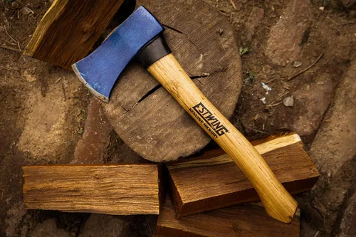 Vista 7 de Estwing Hacha, cabeza forjada de 1.25 libras con mango de madera de nogal de 14 pulgadas, endurecido hasta 50-55 HRC, adecuado para cortar, cortar