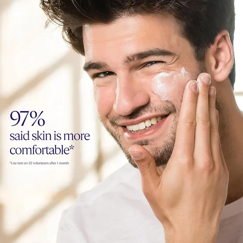 Vista 4 de L'OCCITANE Crema facial reconfortante ligera de karité, 1.7 fl oz: no comedogénico, hidratante ligero, calma la piel apretada, hidratante