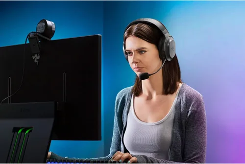 Vista 8 de Razer Barracuda X Auriculares inalámbricos multiplataforma para juegos y celulares diseño ergonómico de 88 onzas micrófono HyperClear desmontable
