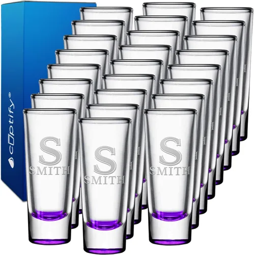 Vista 14 de Vaso de chupito personalizado con fondo negro personalizado de 2 oz, vasos de chupito cordiales con inicial y nombre en script dividido