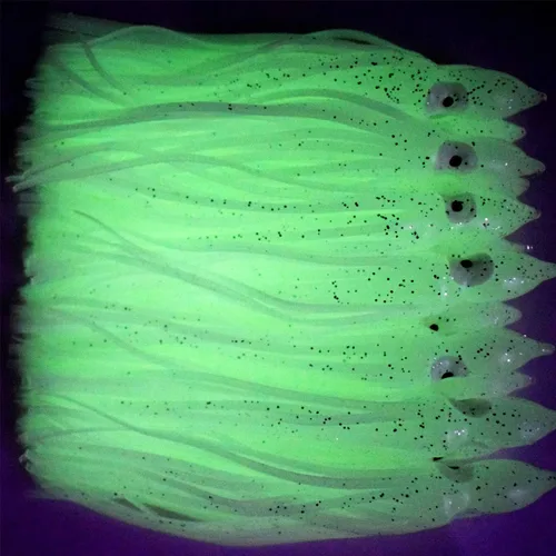 Vista 3 de Luminoso pulpo calamar falda señuelos cebo que brilla en la oscuridad, señuelo de pesca suave para pesca de agua salada, 6 pulgadas/5.9 in, blanco