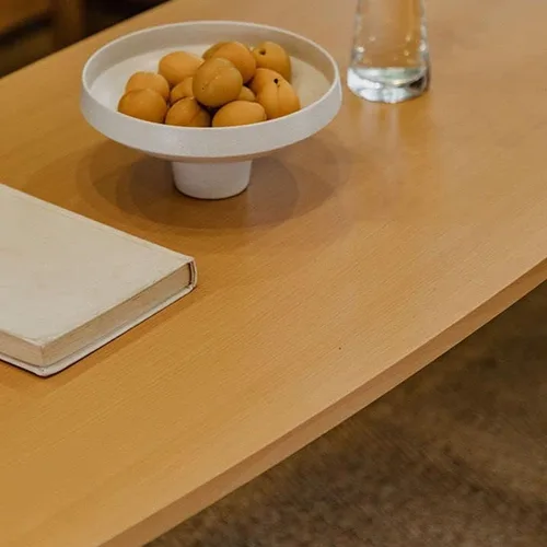 Vista 5 de Mesa de centro, moderna mesa de centro rectangular plegable de madera maciza escandinava para sala de estar, natural 31.5 pulgadas de largo x 19.5