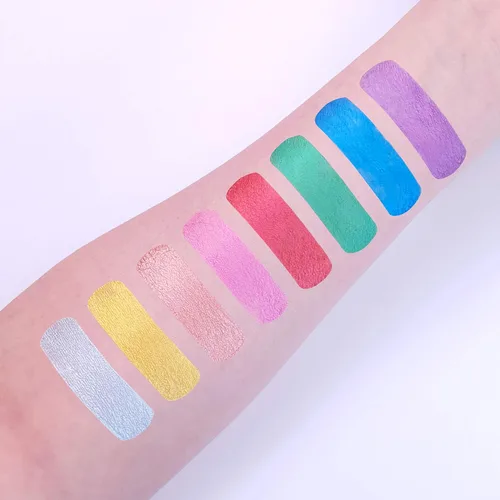 Vista 2 de Cosmic Moon - Maquillaje metálico para la cara y el cuerpo - 0.40 fl oz - ¡Crea fascinantes diseños de pintura facial metálica! - El juego de 8
