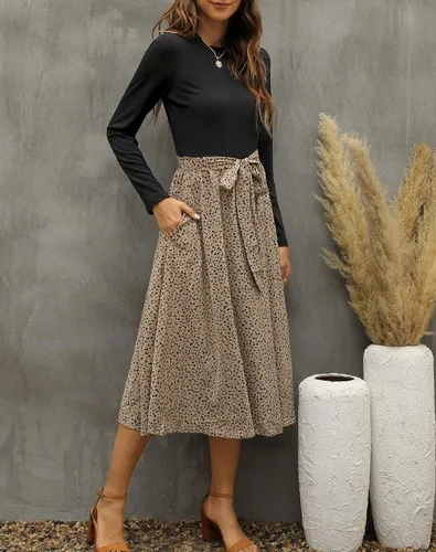 Vista 2 de Zattcas - Vestido por debajo de la rodilla acanalado de manga corta para mujer, modesto vestido de trabajo casual con bolsillos