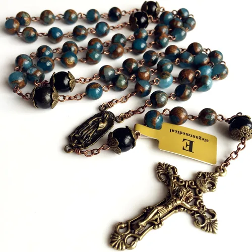 Vista 2 de Elegantmedical - Collar con colgante de obsidiana negra con forma de cruz de Jesucristo