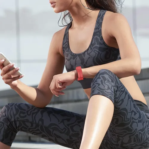 Vista 6 de lepmok Paquete de 12 correas compatibles con Fitbit Charge 5, correas de repuesto de silicona suave transpirable para Fitbit Charge 5 Advanced