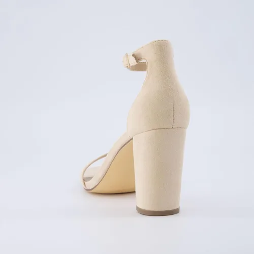 Vista 5 de CUSHIONAIRE Sandalia Bliss de tacón medio de una banda para mujer + espuma viscoelástica, anchos disponibles