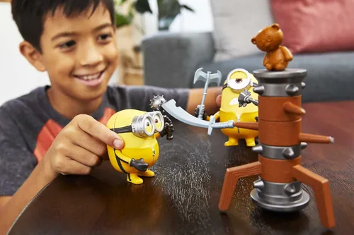 Vista 2 de Minions: The Rise of Gru Movie Moments Martial Arts Minions: Figura de acción de aproximadamente 4 pulgadas, juguete interactivo con articulación
