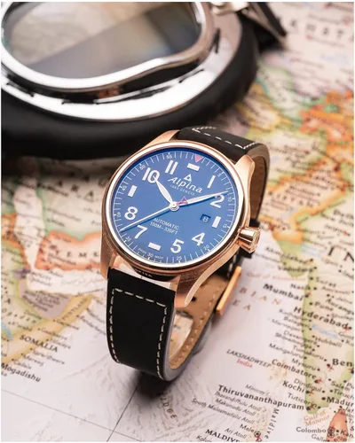 Vista 4 de Alpina Startimer - Reloj automático para hombre Negro