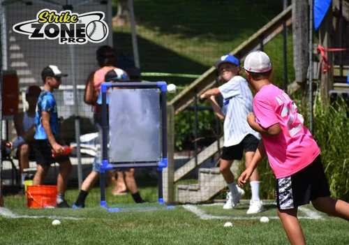 Vista 3 de Objetivo de zona de golpe de bola de plástico (tope de acero) - Compatible con Blitzball y Wiffle Ball