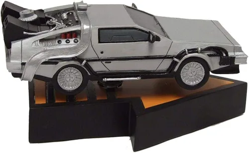 Vista 2 de Factory Entertainment Regreso al futuro Delorean Premium Motion Statue