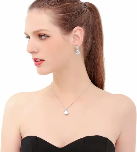 Vista 8 de Conjunto de joyería para boda, aretes de lagrima y collar con dije de circonio cúbico