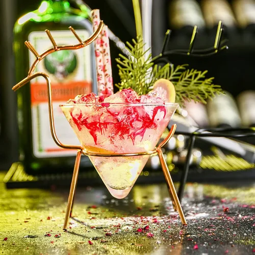 Vista 3 de Firlar Juego de 2 vasos de Martini, juego de entretenimiento de vidrio y metal, vasos de cóctel creativos de 5.4 onzas con soporte de cervatillo