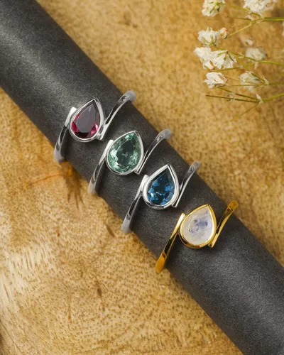 Vista 5 de YoTreasure Anillo solitario moderno en forma de pera de topacio azul Londres 925 joyería de plata esterlina