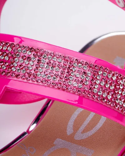 Vista 3 de bebe Sandalias para niñas Sandalias de piel sintética con tachuelas de diamantes de imitación con correas en el talón (niño pequeñoniño grande)