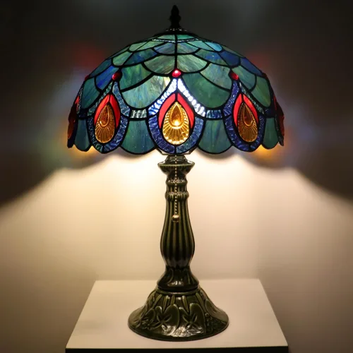 Vista 9 de Tiffany Style Stained Glass Table Lamp 18.5 Inch - Blue Peacock Tail 12X12X18.5 Inch, E26 Bulb Base，Pull Chain Switch, Ceramic Base, Bedside