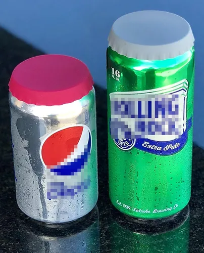 Vista 4 de Tapa o protector para latas de refrescos o bebidas, se adapta a latas de soda/bebidas estándar (paquete de 6, surtido)
