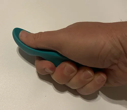 Vista 2 de Therapist's Choice Protector de pulgar: herramienta de masaje de tejido profundo y herramienta de masaje de punto gatillo