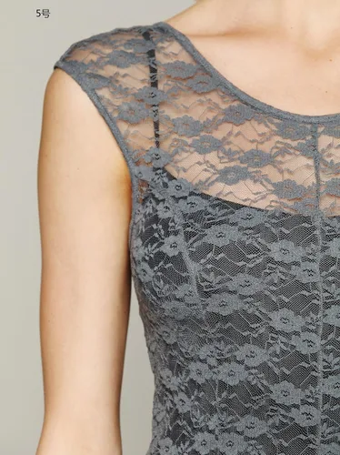 Vista 3 de Vestido largo R.Vivimos sin mangas, con espalda descubierta, asimétrico, con capas, de encaje, traje largo con braguita, dos piezas