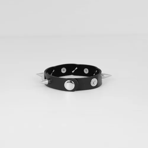 Vista 7 de Manfnee Pulsera de cuero punk, pulsera trenzada con remaches para hombres y mujeres, ajustable