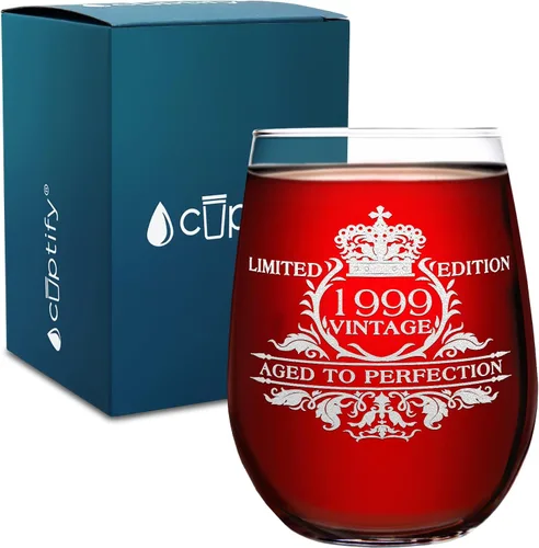 Vista 7 de Cuptify Copa de vino personalizada para mujer, regalo de cumpleaños número 26, edición vintage de 1999, 17 onzas, copa de vino sin tallo, regalos