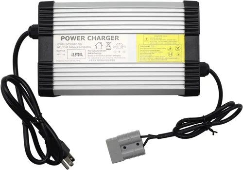 Vista 2 de Cargador de batería LifePO4 de 43.8V, cargador LiFePO4 de 43.8V 10A para baterías de fosfato de hierro y litio 12S 36V conector SB50