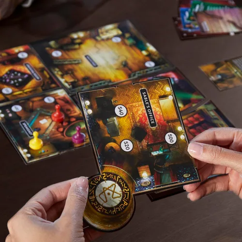 Vista 8 de Clue Escape: The Illusionist's Club Juego de mesa Juego familiar de Escape Room Misterio de resolución de 1 vez A partir de 10 años 1-6