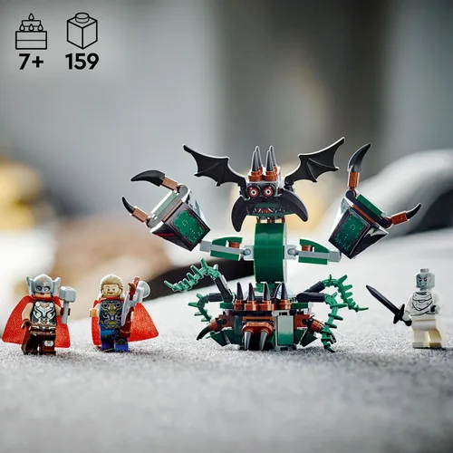 Vista 3 de LEGO Marvel Attack on New Asgard, Thor 76207 - Juguete para construir con martillo, Stormbreaker y monstruo, set de película de amor y trueno