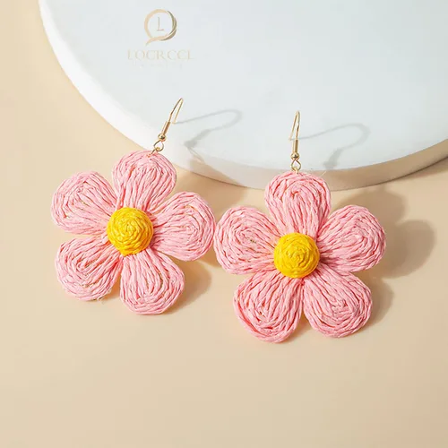 Vista 3 de Locrccl Aretes colgantes de ratán envueltos en paja de rafia para mujer, aretes de ratán para vacaciones de verano, esenciales para playa, aretes