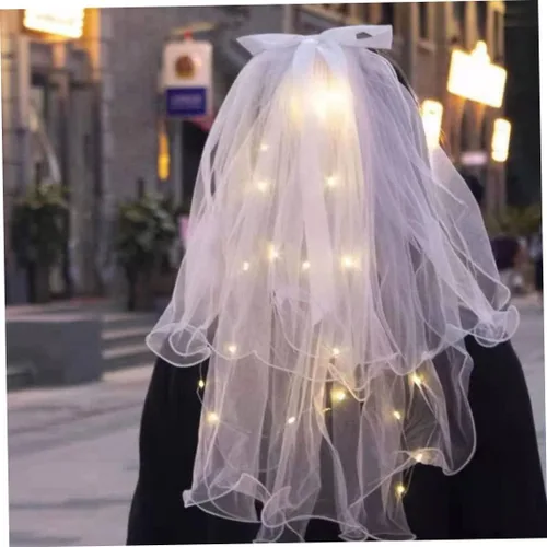Vista 4 de KUYYFDS Diadema de velo de flores de 17.7 in, corona de pelo floral para novia, velo de boda con luz LED, velo de novia con clip para el pelo, pieza