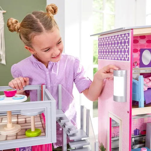 Vista 4 de KidKraft Casa de ciudad para muñecas con muebles para niñas Over 3 Feet Tall Pink Mansion Doll House, Working Elevator, Rooftop Patio, For Dolls
