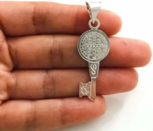 Vista 4 de 925 Silver Saint Benedict key pendantmedalla de San Benito llave plata - P63