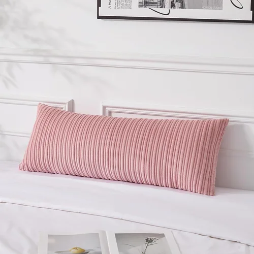 Vista 176 de UGASA - Fundas de almohada decorativas de terciopelo suave y sólidas de Navidad para sala de estar/sofá, 16 x 16 pulgadas, 2 unidades, color burdeos