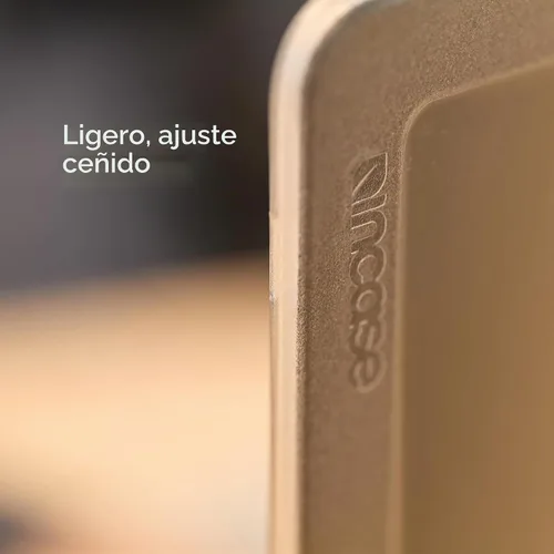 Vista 7 de Incase Edge Hardshell con Makrolon® - Funda para MacBook Air de 15 pulgadas - 2025, 2024, 2023, M4, M3, M2 - Funda para MacBook, Cubierta