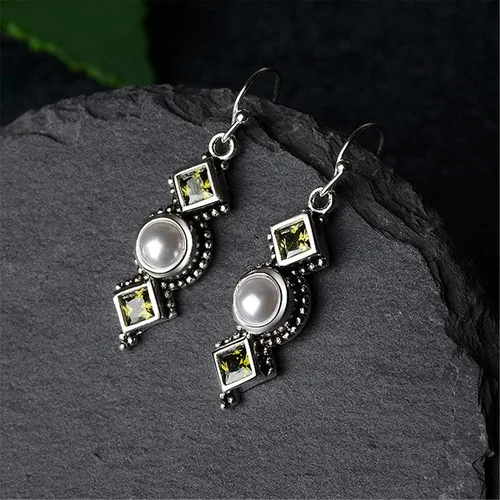 Vista 8 de ANDPAI Aretes colgantes únicos bohemios, ligeros, vintage, retro, plateado, verde, con barra de cristal, para mujeres y niñas, hipoalergénicos