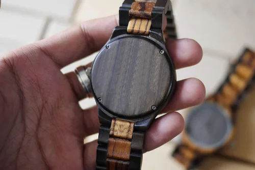 Vista 5 de Reloj grabado para hijo personalizado para regalos de graduación de mamá y papá