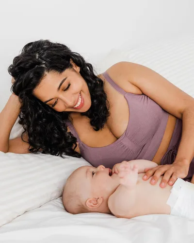 Vista 5 de Kindred Bravely Sublime Bamboo Lounge & Sleep Pumping Bra Sujetador para dormir con manos libres