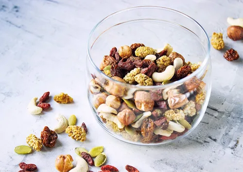 Vista 6 de Mezcla orgánica antioxidante de frutos secos, 12 onzas, contiene moras, bayas de Goji, bayas doradas, semillas de calabaza, avellanas, anacardos.