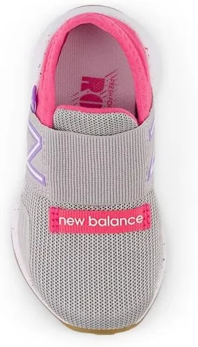 Vista 4 de New Balance Tenis unisex para bebé Fresh Foam Roav V1 sin cordones