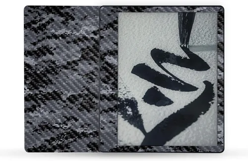 Vista 5 de MightySkins - Skin de fibra de carbono compatible con Amazon Kindle Scribe (2022) - Andrómeda Acabado de fibra de carbono texturizado protector