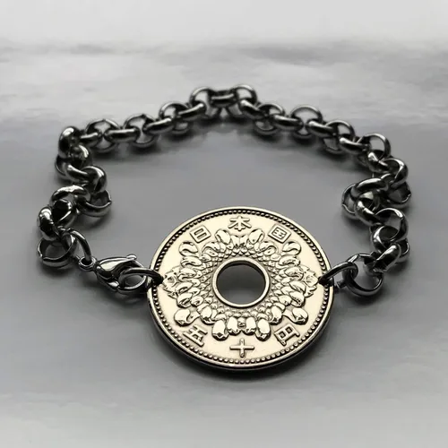 Vista 6 de 1963 Japan Nippon 50 Yen coin bracelet Chrysanthemum flower Tokyo Kobe Osaka Yokohama Fukuoka Sendai Nagoya Sapporo Okinawa Hiroshima Chiba Saitama