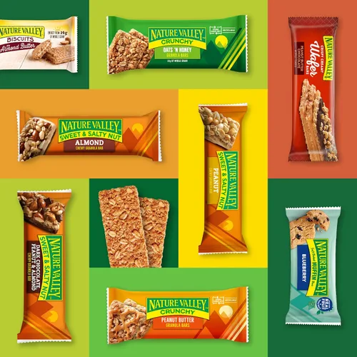 Vista 5 de Nature Valley Barras de granola de nueces dulces y saladas, maní, 6 barras, 7.2 onzas (paquete de 8)