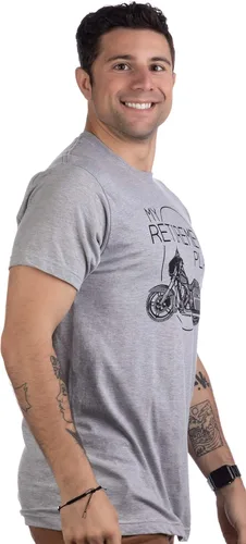 Vista 3 de My Retirement Plan (motocicleta) - Camiseta divertida para hombre jubilado