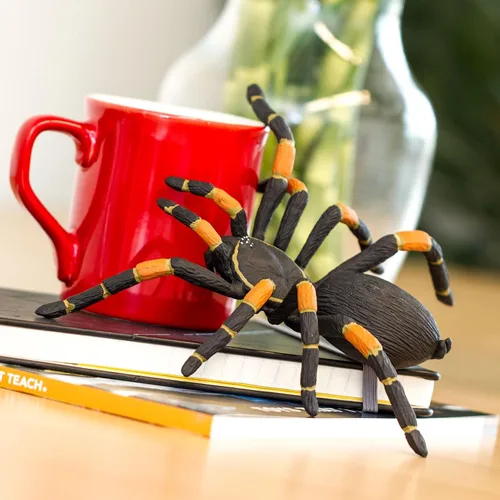 Vista 6 de Safari Ltd. Orange-Kneed - Figura de tarántula realista de 8 pulgadas, juguete educativo para niños, niñas y niños a partir de 3 años