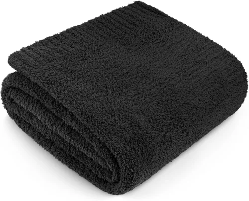 Vista 2 de PAVILIA Manta supersuave para sofá, manta mullida y acogedora de peso ligero en negro; manta de punto cálida y esponjosa para cama o sofá, 50x60
