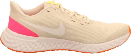 Vista 4 de Nike Revolution 5 Tenis de correr para mujer