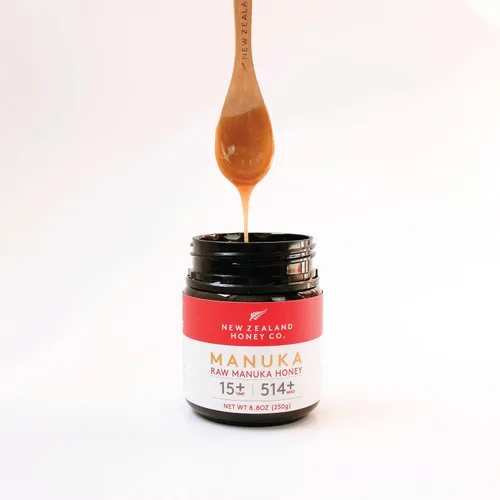 Vista 7 de New Zealand Honey Co. Miel de manuka cruda UMF 20+ MGO 829+ 4.4oz, certificado UMF y cuchara de bambú 4.7 in